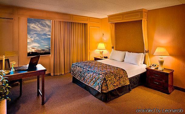 Black Knight Inn Ред Дир Экстерьер фото